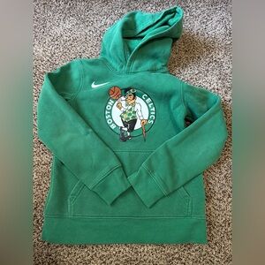 Boys medium Nike Boston Celtics hoodie